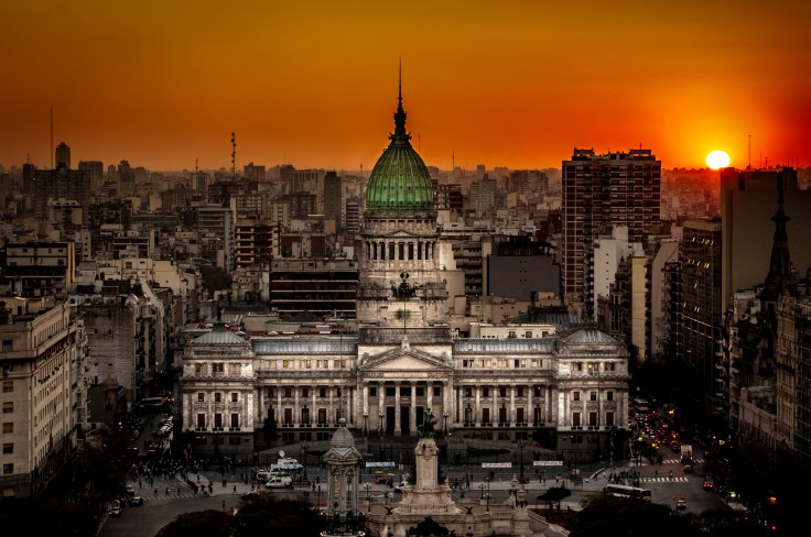 Atardecer_en_el_Congreso_de_la_Nación_Argentina